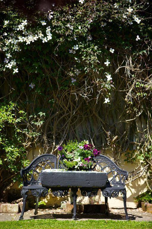 Westbrook House B & B บันครานา ภายนอก รูปภาพ